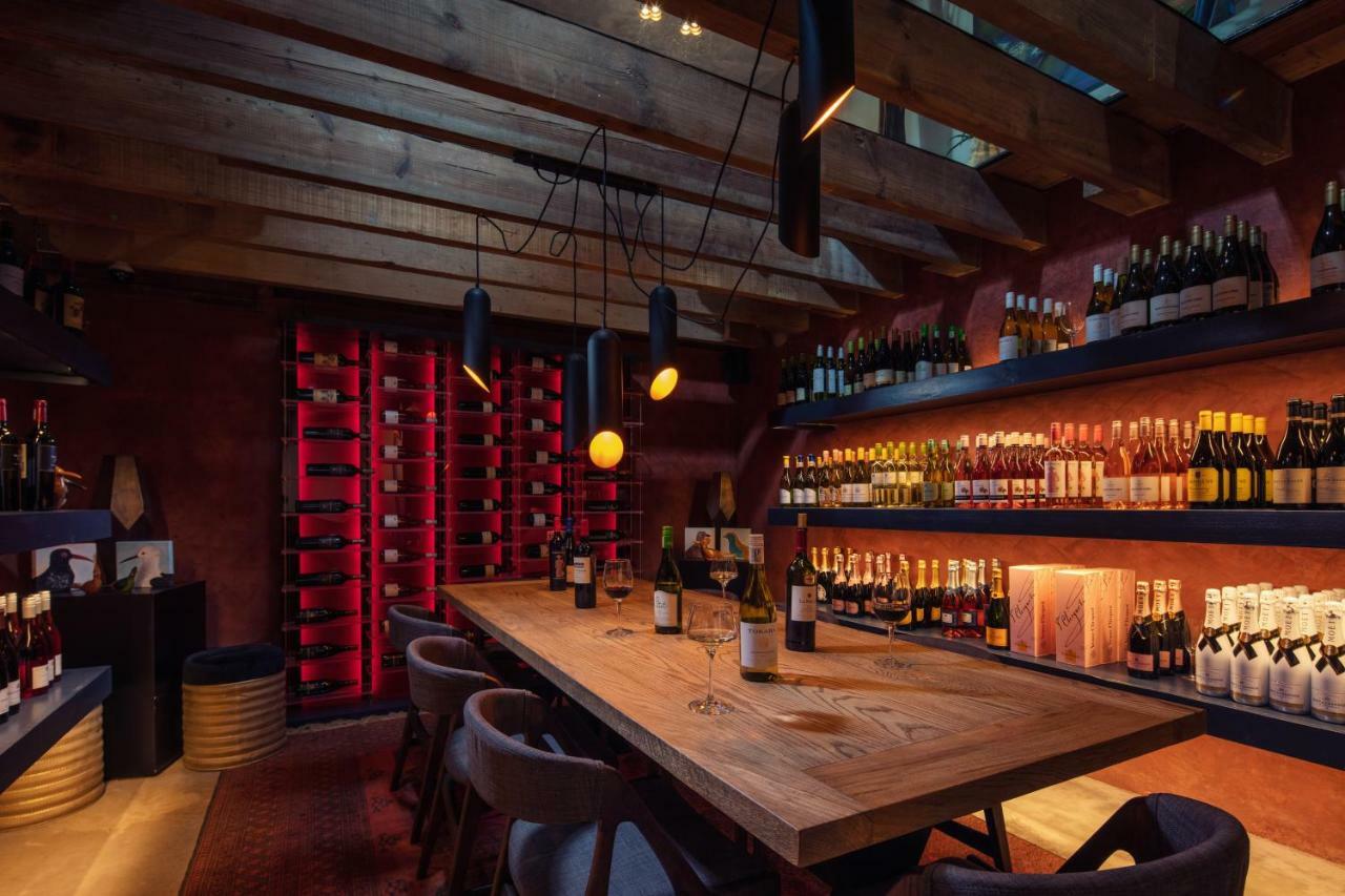 สกายวิลล่า บูทีค โฮเทล เพลตเตนเบิร์กเบย์ ภายนอก รูปภาพ The bar at the restaurant
